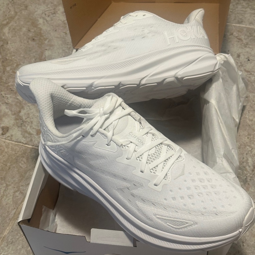 Hoka Clifton 9 Running Shoes - Men’s Size 14 - White/White 👟👟